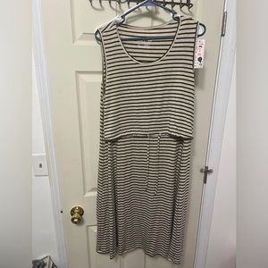 NEW latched mamas dress